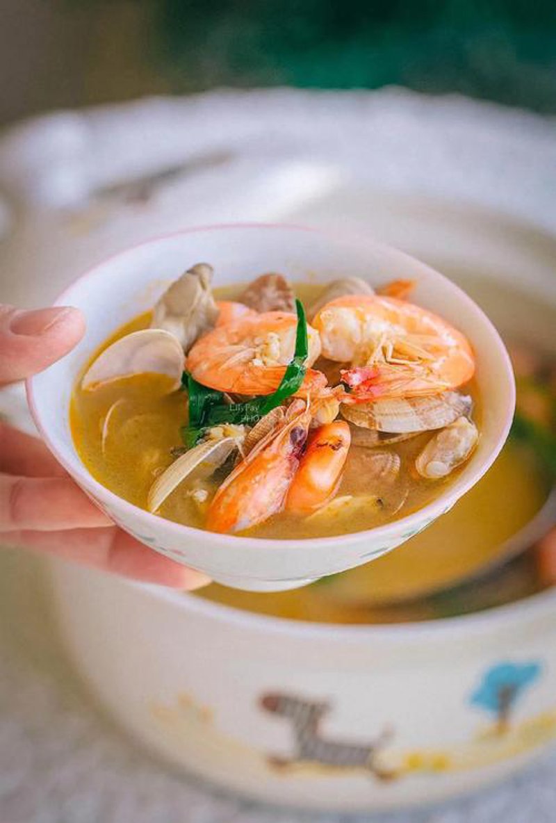泰式菠萝饭:清甜与香辣的完美碰撞