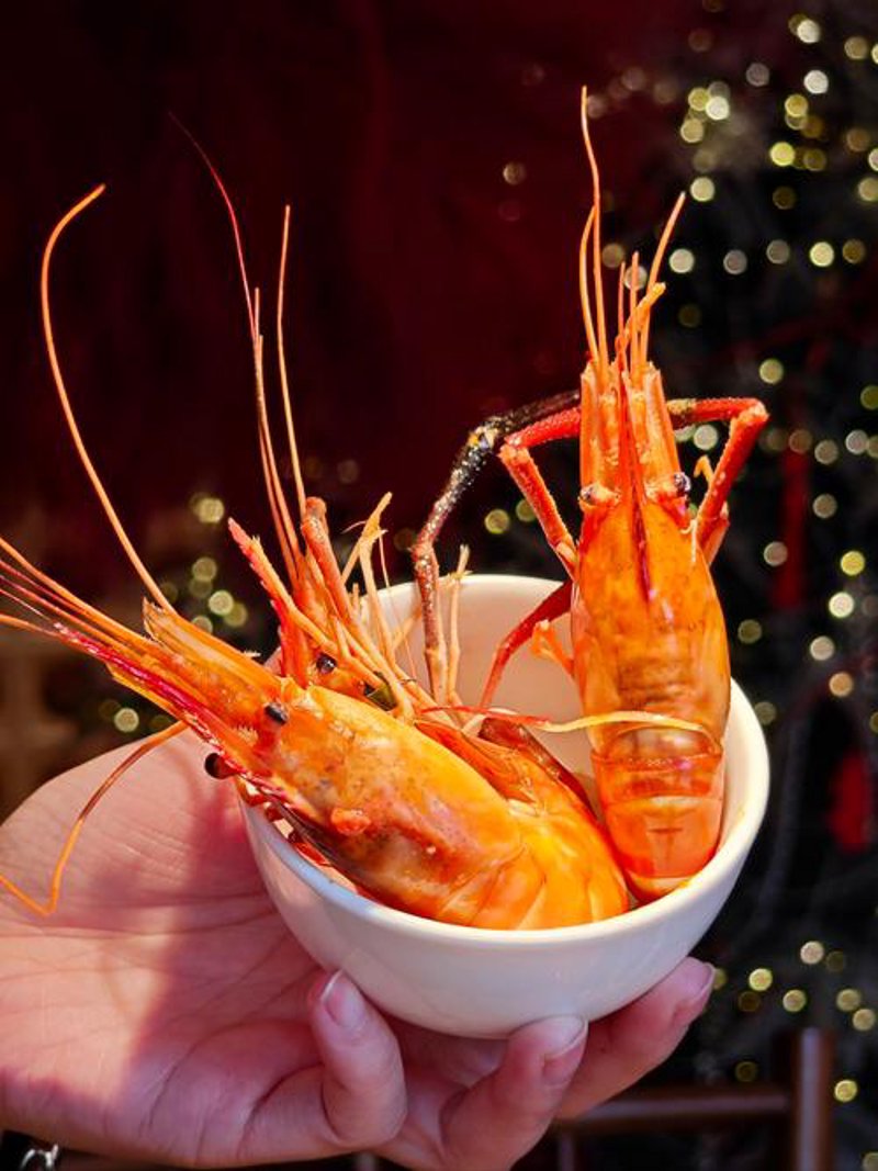 泰式菠萝饭：热带风味的美味诱惑